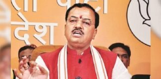 कांग्रेस की हार के बाद केशव प्रसाद मौर्य ने उड़ाया मजाक,कहा- ‘नहीं बिका राहुल गांधी की मोहब्बत की दुकान का माल’ Keshav Prasad Maurya