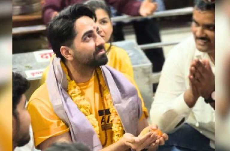 महाकाल की शरण में पहुंचे Aayushman Khurana, नंदी के कान में मांगी इच्छा