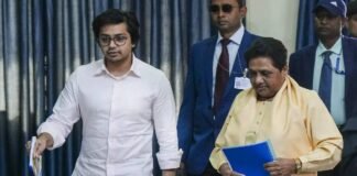 आडवाणी को भारत रत्न देने की घोषणा पर मायावती ने साधी चुप्पी, तो भतीजे आकाश आनंद ने कर दी बड़ी मांग Mayawati and Akash anand