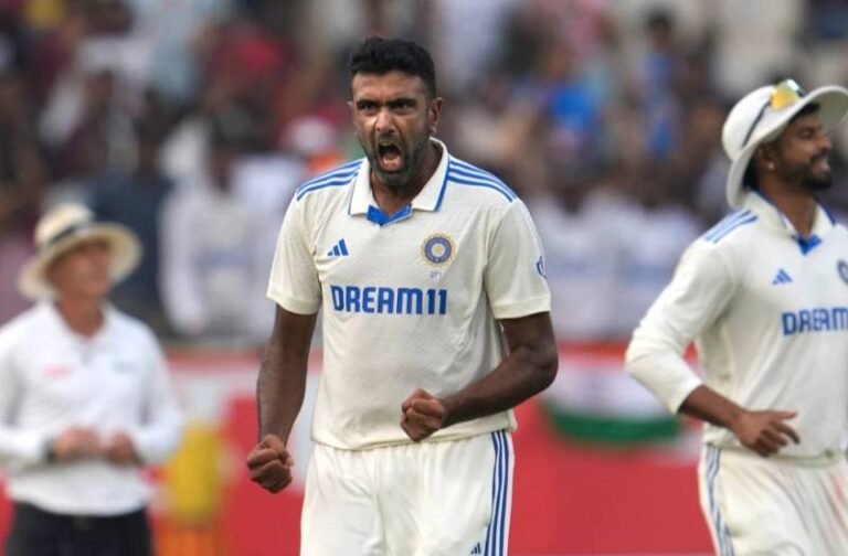 चौथे टेस्ट में R Ashwin ने लगाई रिकॉर्ड्स की झड़ी, 35वीं बार टेस्ट में खोला पंजा