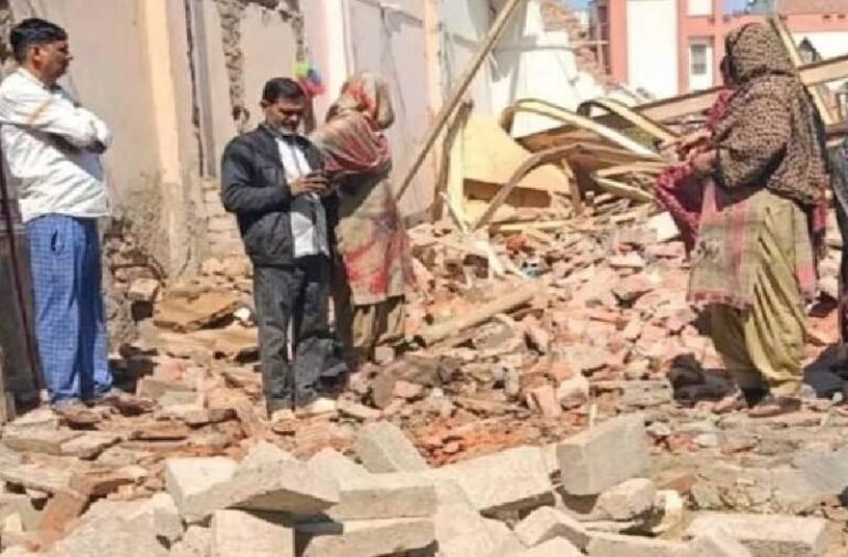 उत्तरकाशी के हीरो के घर पर चला बुलडोजर, टनल में फंसे 41 मजदूरों की बचाई थी जान