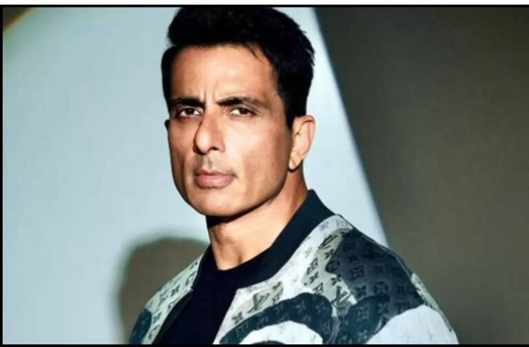 अनजान शख्स ने चुपके से भरा सोनू सूद के खाने का बिल, नोट में लिखी ये बात