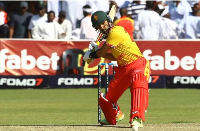 33 गेंद में ठोक दिया शतक… सिकंदर रजा ने तोड़ा रोहित का वर्ल्ड रिकॉर्ड