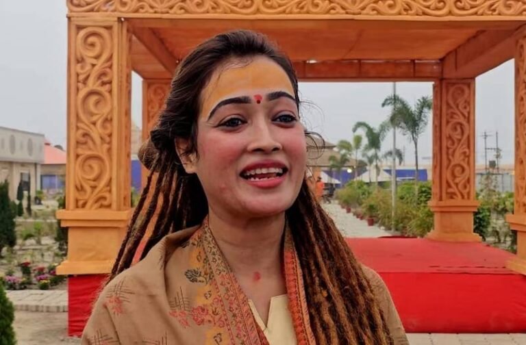 महाकुंभ छोड़ने के ऐलान पर बोली हर्षा रिछारिया, कहा-‘पूरे महाकुंभ तक यही रहूंगी’