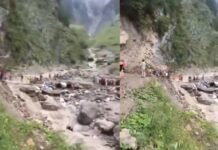 एक ही झटके में तबाही: चशोती में बादल फटा, 38 लोगों की मौत, बचाव में जुटी टीमे Jammu Kashmir