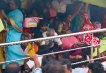 भीड़ के अराजक तूफान में फंसे श्रद्धालु: श्रीकाकुलम वेंकटेश्वर मंदिर में एकादशी पर भगदड़, 9 की मौत Srikakulam Stampede