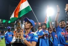 हरमनप्रीत की टीम ने जैसे ही ट्रॉफी उठाई, BCCI ने कर दिया ऐसा ऐलान जिसकी किसी ने कल्पना भी नहीं की थी! Women World Cup 2025