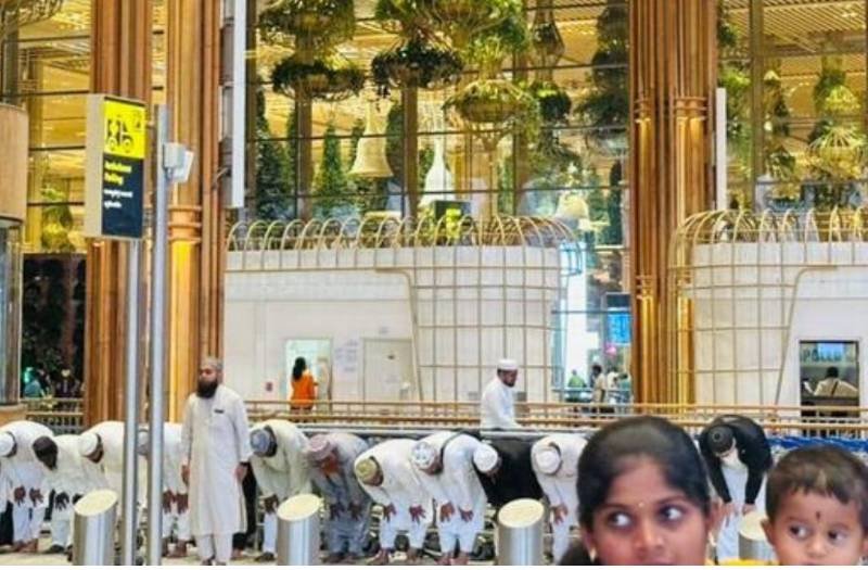 बेंगलुरु एयरपोर्ट पर नमाज से हड़कंप: कैसे दी गई अनुमति, सवाल उठते ही राजनीति गरमाई