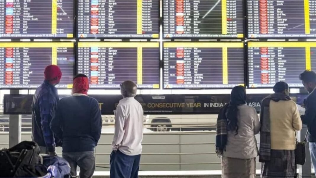 इंडिगो संकट के बीच सरकार का बड़ा फैसला: 500KM की उड़ान का किराया होगा इतना , मनमाना शुल्क वसूली पर रोक