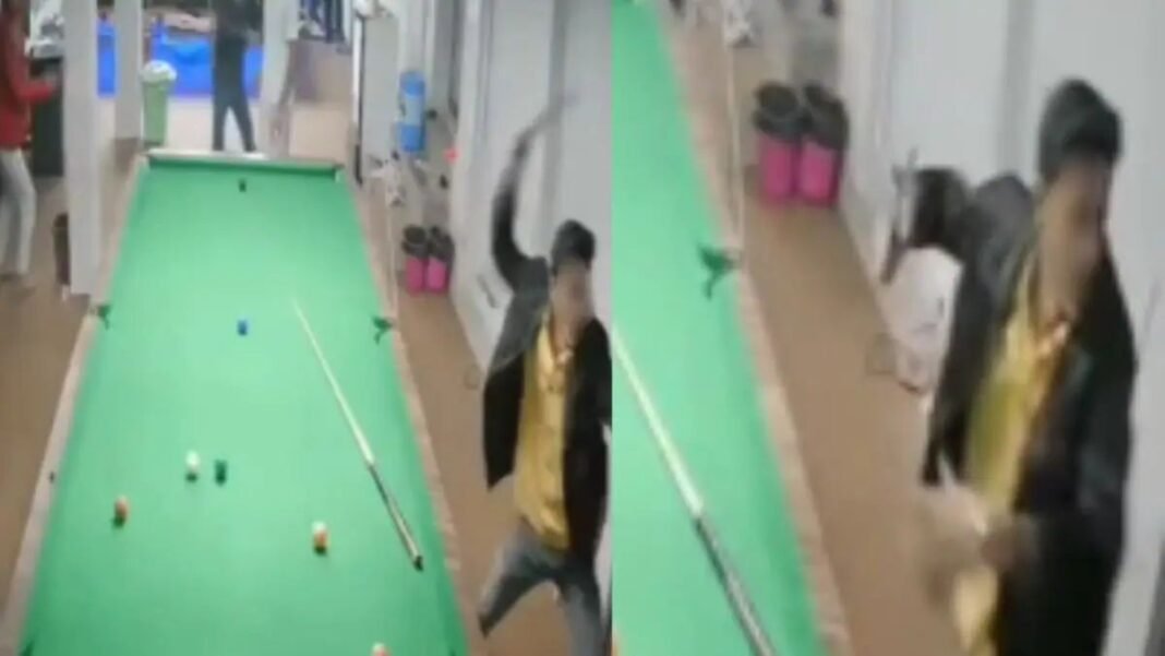 स्नूकर क्लब में 30 सेकेंड का खौफनाक मंजर! 10वीं के छात्र पर 27 वार, CCTV में कैद हुई पूरी वारदात