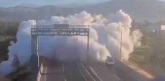 गैस टैंकर पलटा और आग का गोला 50 गाड़ियों को निगल गया! चिली की CCTV में कैद दिल दहलाने वाला मंजर चिली