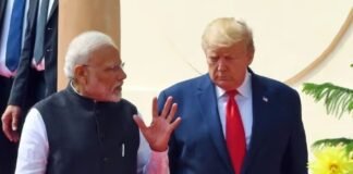 ट्रंप के खेल में फंस गया भारत? खरीदना पड़ रहा महंगा तेल, इस पड़ोसी देश को क्यों मिल रही छूट? भारत