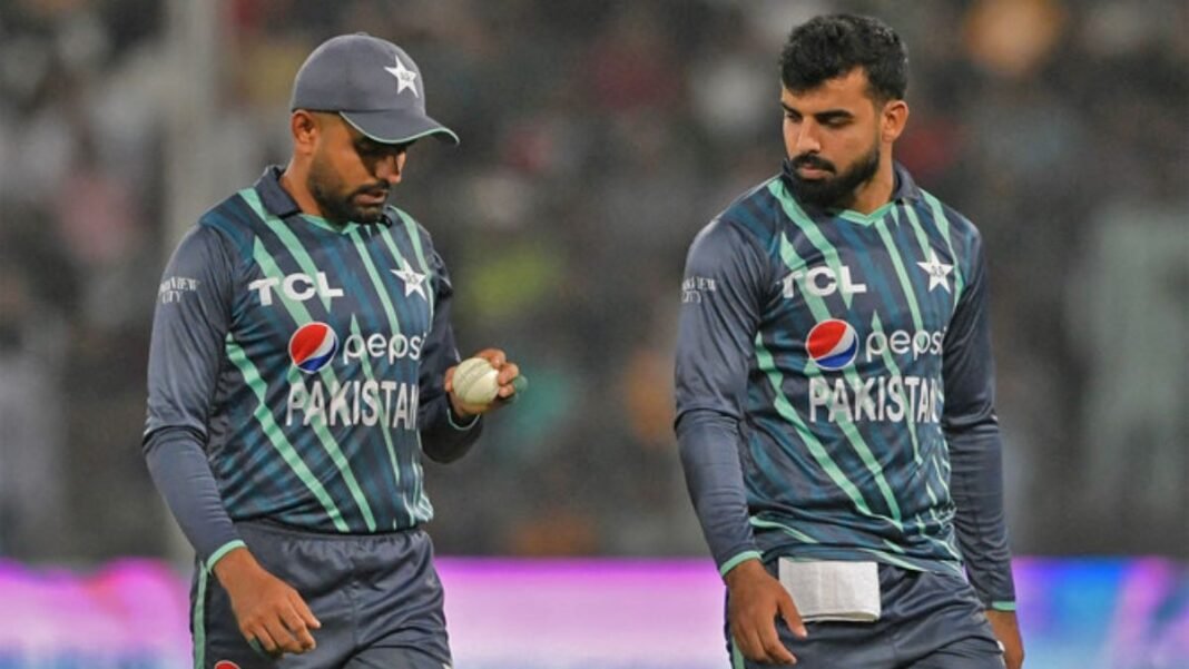 सुपर-8 में पहुंचते ही क्यों बदल दिया गया रोल? बाबर आजम की बेइज्जती पर शादाब खान ने तोड़ी चुप्पी