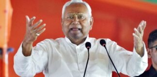 जनसभा के बीच अचानक गुस्साए नीतीश कुमार, महिलाओं को रोकते हुए बोले ‘काहे भाग रही है… हम बंद कर दें!’ Nitish Kumar