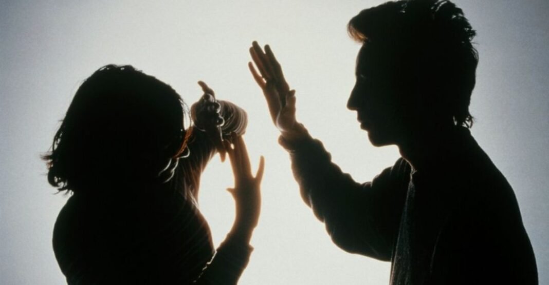 ‘मामी से निकाह’ की जिद ने बना दिया कातिल! बच्चों के सामने की पत्नी के साथ खौफनाक वारदात UP Crime News