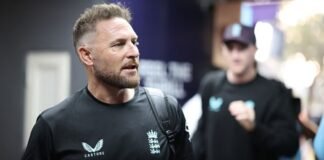 इंग्लैंड क्रिकेट में हड़कंप! मैक्कुलम पर लगे चौंकाने वाले आरोप, बीयर-पसंदीदा खिलाड़ियों को मिल रही है खास तवज्जो England Cricket