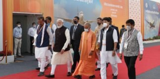 जेवर एयरपोर्ट की उद्घाटन में पीएम मोदी ने विपक्ष पर कसा तंज, कहा ‘सपा ने नोएडा को…’ प्रधानमंत्री नरेंद्र मोदी