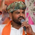 ‘देश में सिर्फ दो ही खलनायक,एक मुस्लिम और दूसरा…’बृजभूषण शरण सिंह के बयान से मचा सियासी तूफान बृजभूषण शरण सिंह