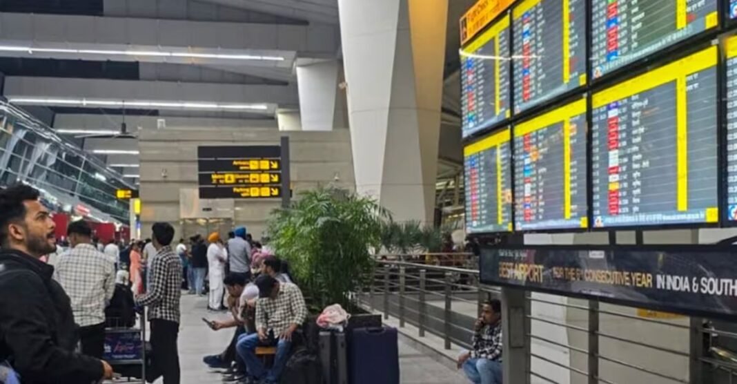 फ्लाइट्स अचानक रद्द