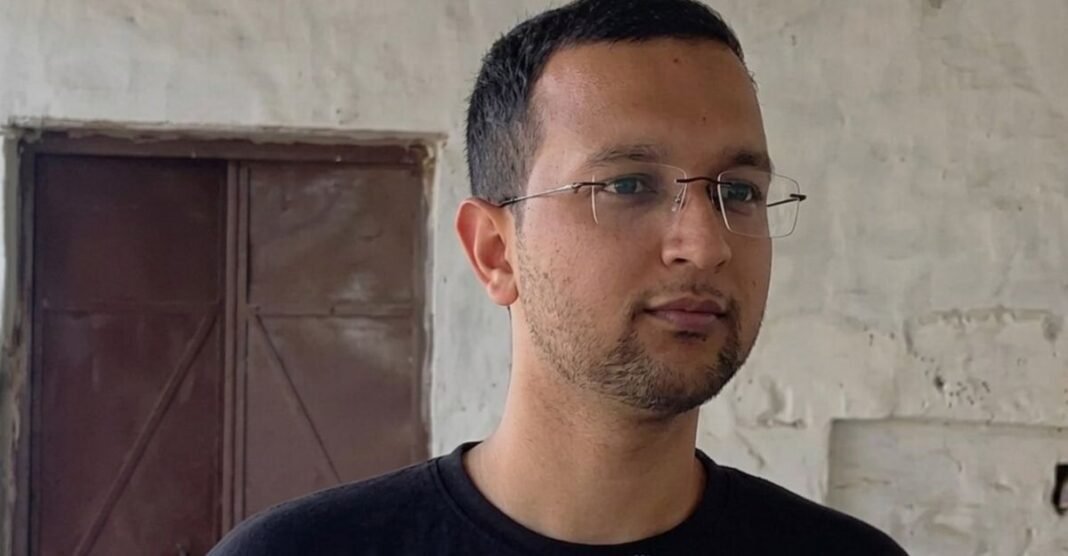 सिक्योरिटी गार्ड के बेटे की UPSC जीत की कहानी: चार बार असफल होने के बाद रैंक 191, जानें कैसे बनी मिसाल UPSC