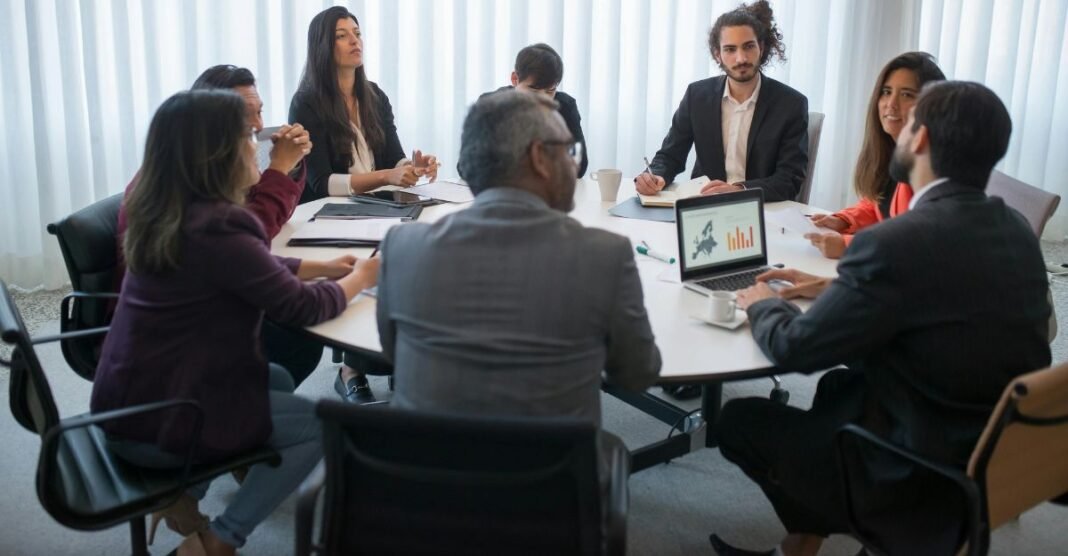 सरकारी नौकरी का बड़ा धमाका! 14 हजार से ज्यादा पदों पर निकली भर्तियां, जानिए कौन कर सकता है अप्लाई सरकारी नौकरी