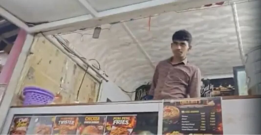 महिला टॉयलेट में कैफे? सालभर से बिक रहे थे सैंडविच और चिकन रोल, ये मामला सुनकर आप नहीं करेंगे यकीन Mumbai News