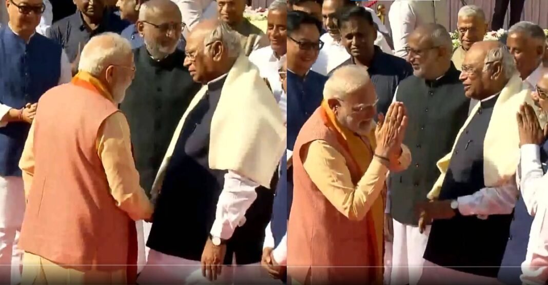 जब अंबेडकर जयंती पर आमने-सामने हुए कांग्रेस अध्यक्ष खड़गे और पीएम मोदी, फिर हुआ कुछ यूं वायरल हो गया वीडियो अंबेडकर जयंती