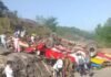 पहाड़ी से गिरी यात्रियों से भरी बस! हाईवे पर दर्दनाक हादसा में कितने लोगों की गई जान? रेस्क्यू ऑपरेशन जारी Jammu Kashmir News
