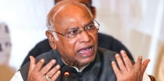 कर्नाटक में सीएम बदलेंगे या नहीं? मल्लिकार्जुन खरगे ने कहा- “मेरे बारे में फैसला सोनिया गांधी ही…” मल्लिकार्जुन खरगे