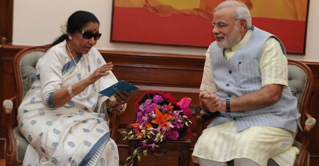 आशा भोंसले के निधन पर भावुक हुए पीएम मोदी, कहा – ‘हर दिल में जिंदा…’ Asha Bhosle