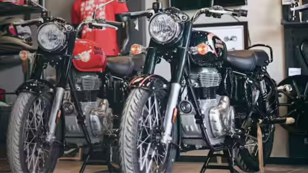 लूट सको तो लूट लो! मात्र ₹80,000 में घर ले आएं Royal Enfield Bullet, स्प्लेंडर और एक्टिवा की कीमतों ने भी सबको चौंकाया Royal Enfield Bullet