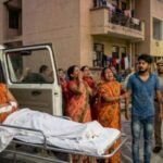 ‘शादी नहीं करोगी तो…’ कौशांबी में सनकी प्रेमी ने पार की हैवानियत की सारी हदें, मंझनपुर में मंचा हड़कंप! UP News