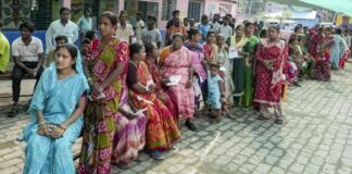 बंगाल में री-पोलिंग के बीच TMC कार्यकर्ताओं पर लगे आरोप, लोग बोले ‘हमें धमकाया गया और वोट देने के लिए…’ Bangal Repolling News