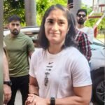 एशियन गेम्स से बाहर होंगी विनेश फोगाट? दिल्ली हाई कोर्ट की सख्ती के बाद WFI पर उठे बड़े सवाल Vinesh Phogat