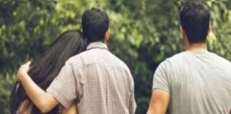 खून-पसीने से पढ़ाया, जमीन तक बेच दी… सरकारी टीचर बनते ही पत्नी ने पति और बेटे को छोड़ा, प्रेमी संग फरार? वैशाली