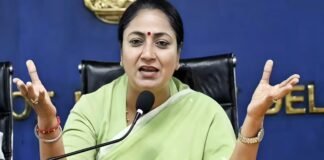 दिल्ली में अब किन लोगों को मिलेगा मुफ्त राशन? CM रेखा गुप्ता के फैसले ने बढ़ाई हलचल Rekha Gupta