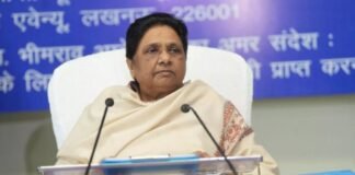 मायावती से मिलने पहुंचे कांग्रेस नेता, लेकिन दरवाजे से ही लौटे! आखिर क्या है इस मुलाकात के पीछे की सियासी कहानी? मायावती