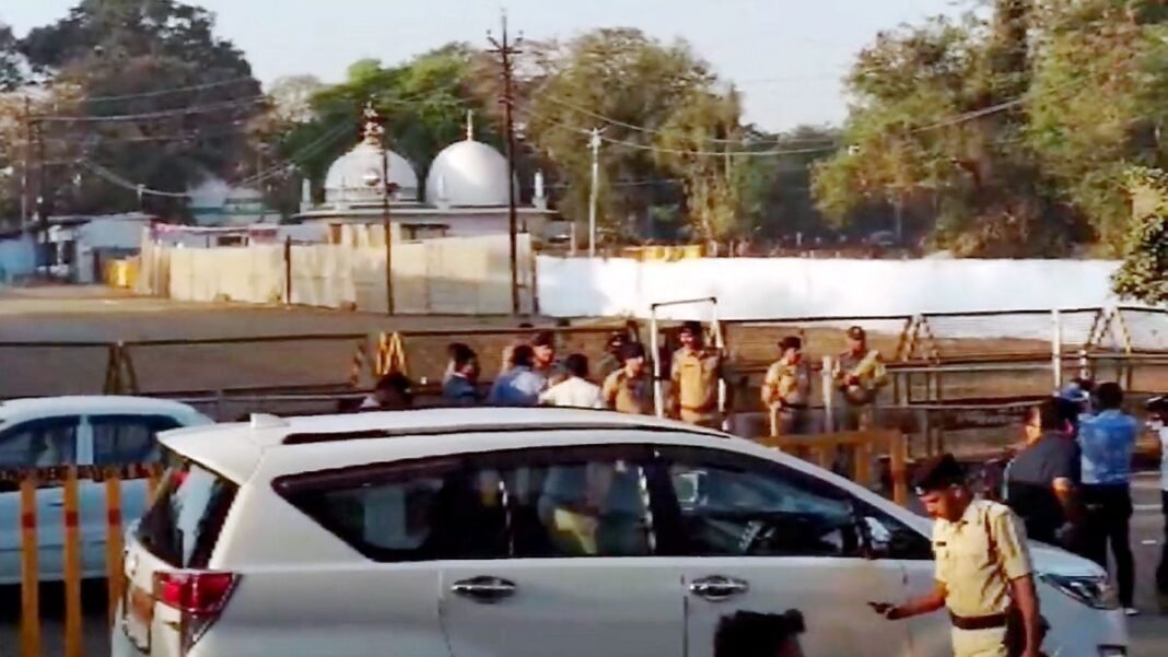 धार भोजशाला पर आया ऐतिहासिक फैसला! हाई कोर्ट ने बताया मंदिर, अब मुस्लिम पक्ष ने उठाया बड़ा कदम Dhar Bhojshala Case