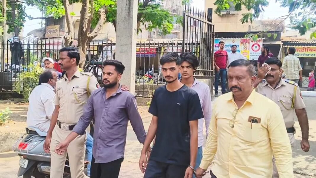 धीरेन्द्र शास्त्री महाराष्ट्र