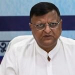 चुनाव की कमान संभालने वाले अधिकारी को मिली बंगाल की सबसे बड़ी जिम्मेदारी, आखिर क्यों बढ़ा मनोज अग्रवाल पर भरोसा? Manoj Kumar Agarwal
