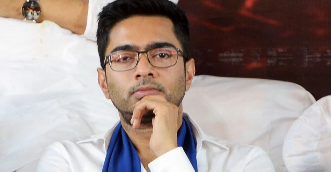 फर्जी हस्ताक्षरों के मामले में बढ़ीं ममता के भतीजे अभिषेक बनर्जी की मुश्किलें! हाईकोर्ट ने दिया बड़ा आदेश अभिषेक बनर्जी
