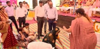 आरती उतारकर पानी मांगने लगे ग्रामीण, आखिर क्यों अधिकारियों की पूजा करने को मजबूर हुआ पूरा गांव? छत्तीसगढ़