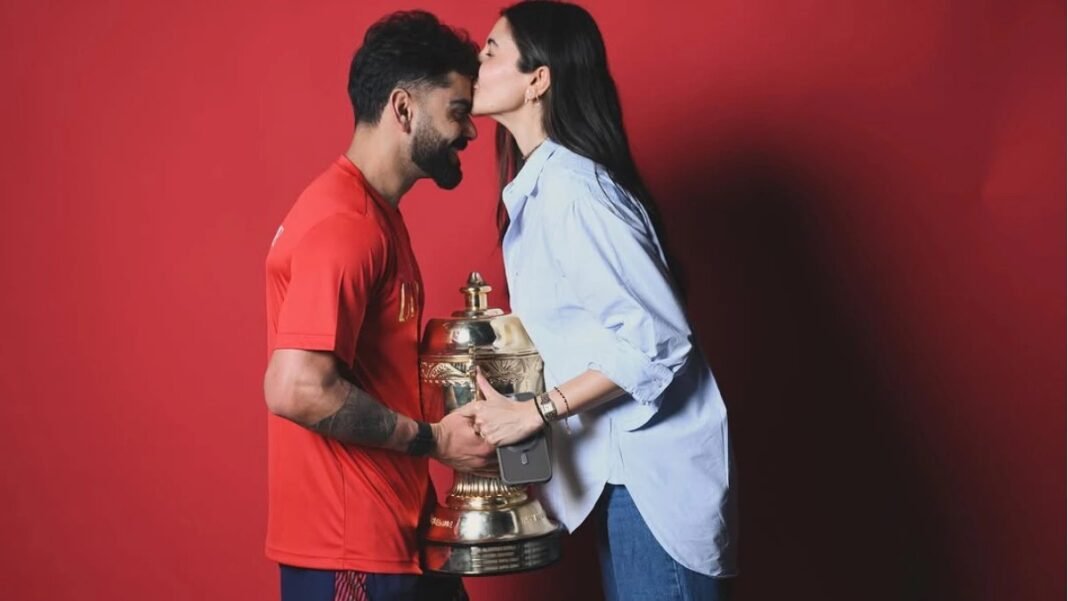 IPL जीत के बाद विराट-अनुष्का का रोमांटिक पल वायरल, किसिंग फोटो ने मचाया इंटरनेट पर तूफान IPL