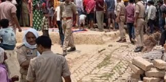 जहर या मजबूरी? फतेहपुर में मां और दो मासूमों की मौत ने खोला दर्दनाक राज, पति-ससुराल पर FIR फतेहपुर