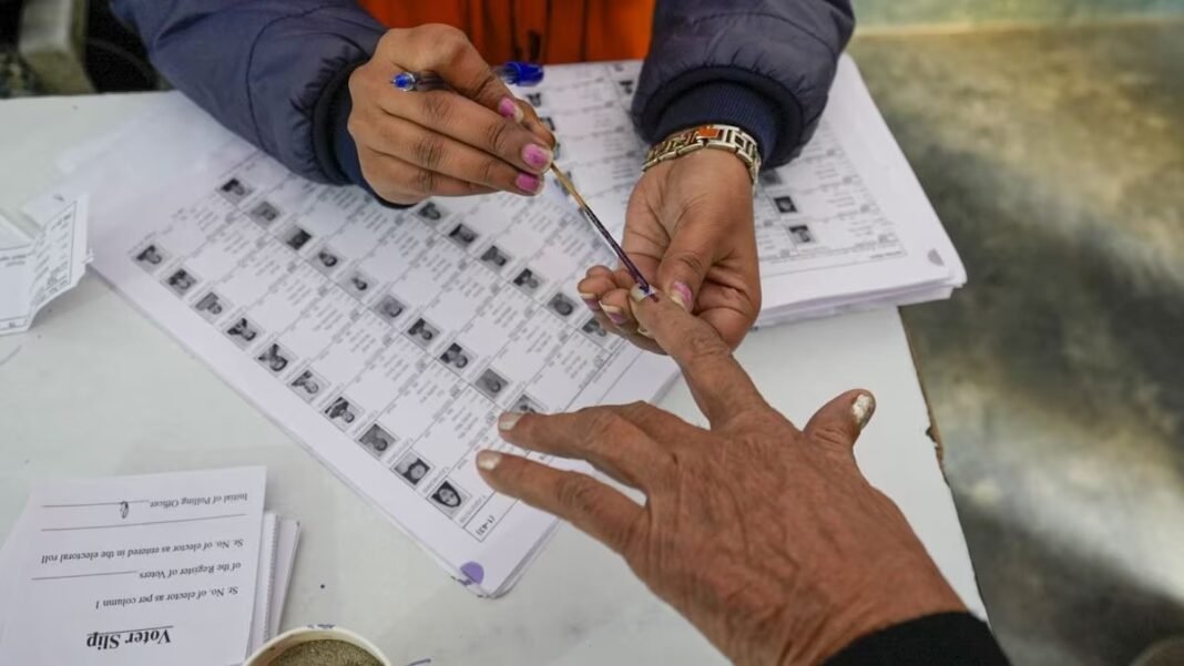 यूपी पंचायत चुनाव से पहले बड़ा खेल! लाखों नए वोटर जुड़े, 1.41 करोड़ नाम सूची से गायब, आखिर क्या है पूरा मामला? पंचायत चुनाव