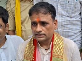 आशुतोष तिवारी