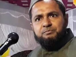“भगवान कृष्ण पढ़ते थे 5 वक्त की नमाज़…” यूपी के मौलाना के इस दावे के पीछे क्या है असली सच? भड़के हिंदू संगठन! मौलाना