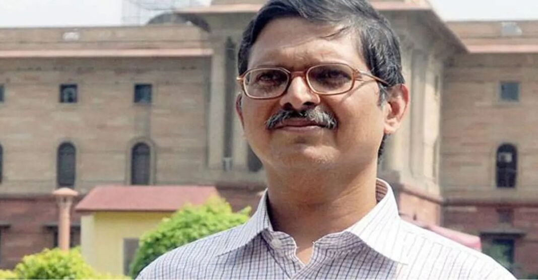 राम मंदिर ट्रस्ट में कौन संभालेगा सबसे बड़ी जिम्मेदारी? पूर्व IPS अमिताभ ठाकुर की एंट्री से बढ़ी चर्चा अमिताभ ठाकुर