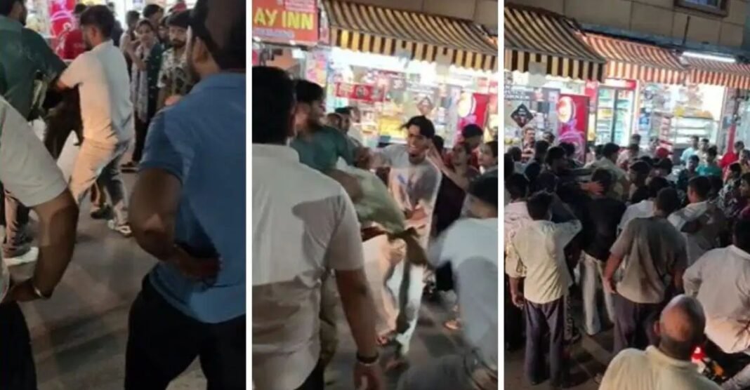 हरियाणा के पर्यटकों ने हरिद्वार में युवती से कर दी छेड़छाड़, फिर लोगों ने ऐसे सिखाया सबक हरिद्वार