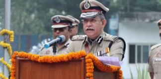 दिल्ली पुलिस में अचानक हुआ बड़ा फेरबदल! कमिश्नर पद से हटे सतीश गोलचा, अब किसे मिली कमान? दिल्ली पुलिस